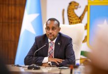 R/Wasaare Rooble oo u hambalyo u diray 6-da Senotar ee maanta loo doortay Afisyooni