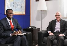 Maxay ka wadahadleen guddoomiye Cirro iyo James Swan?