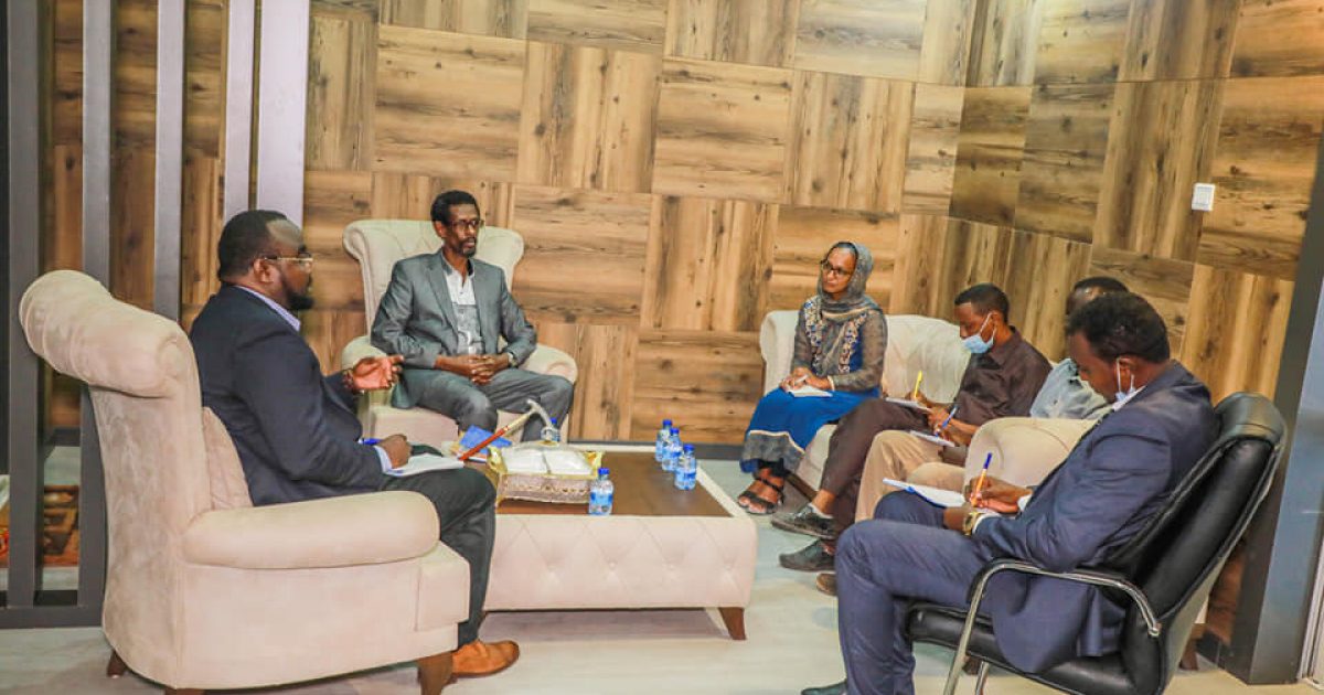 Madaxweyne Ku-xigeenka Jubbaland oo kulan la qaatay ku-xigeenka Hay’adda UNOCHA “SAWIRRO”
