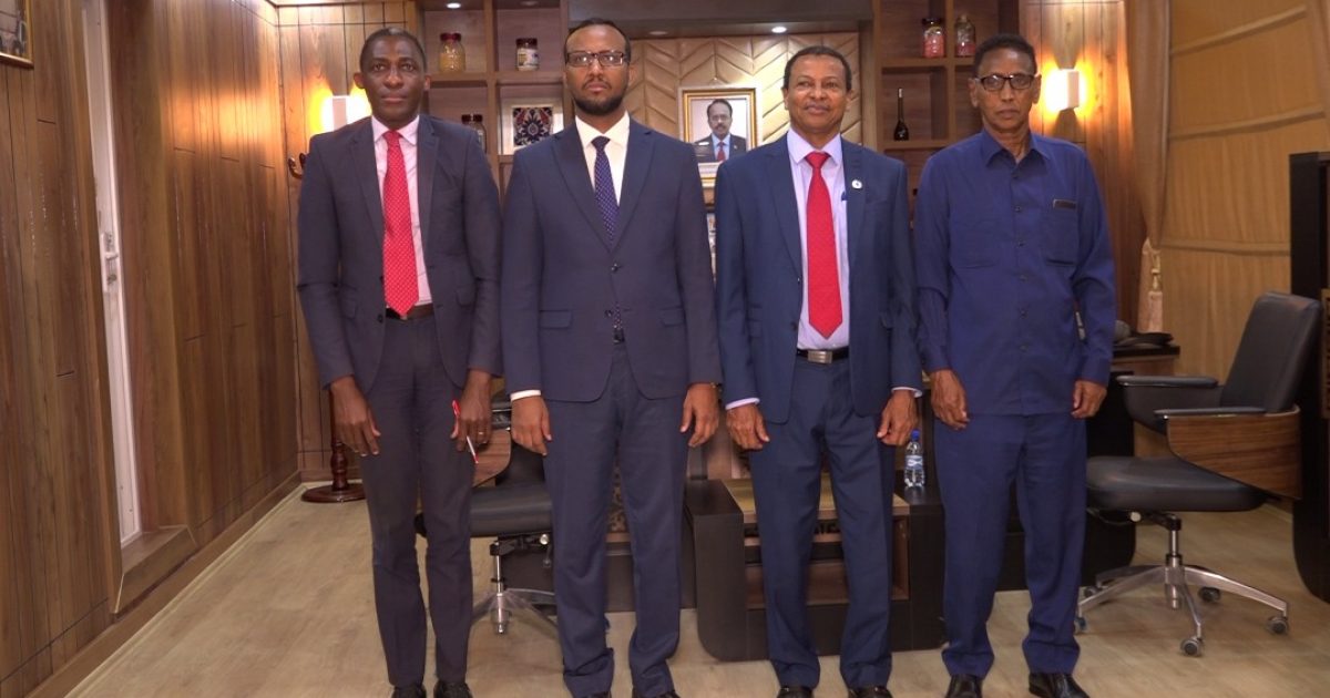 Wasiirka Beeraha oo la kulmay Wakiilka hay’adda WFP ee Soomaaliya “SAWIRRO”